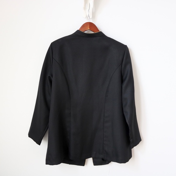 Vintage Black Blazer - Picture 2 of 9
